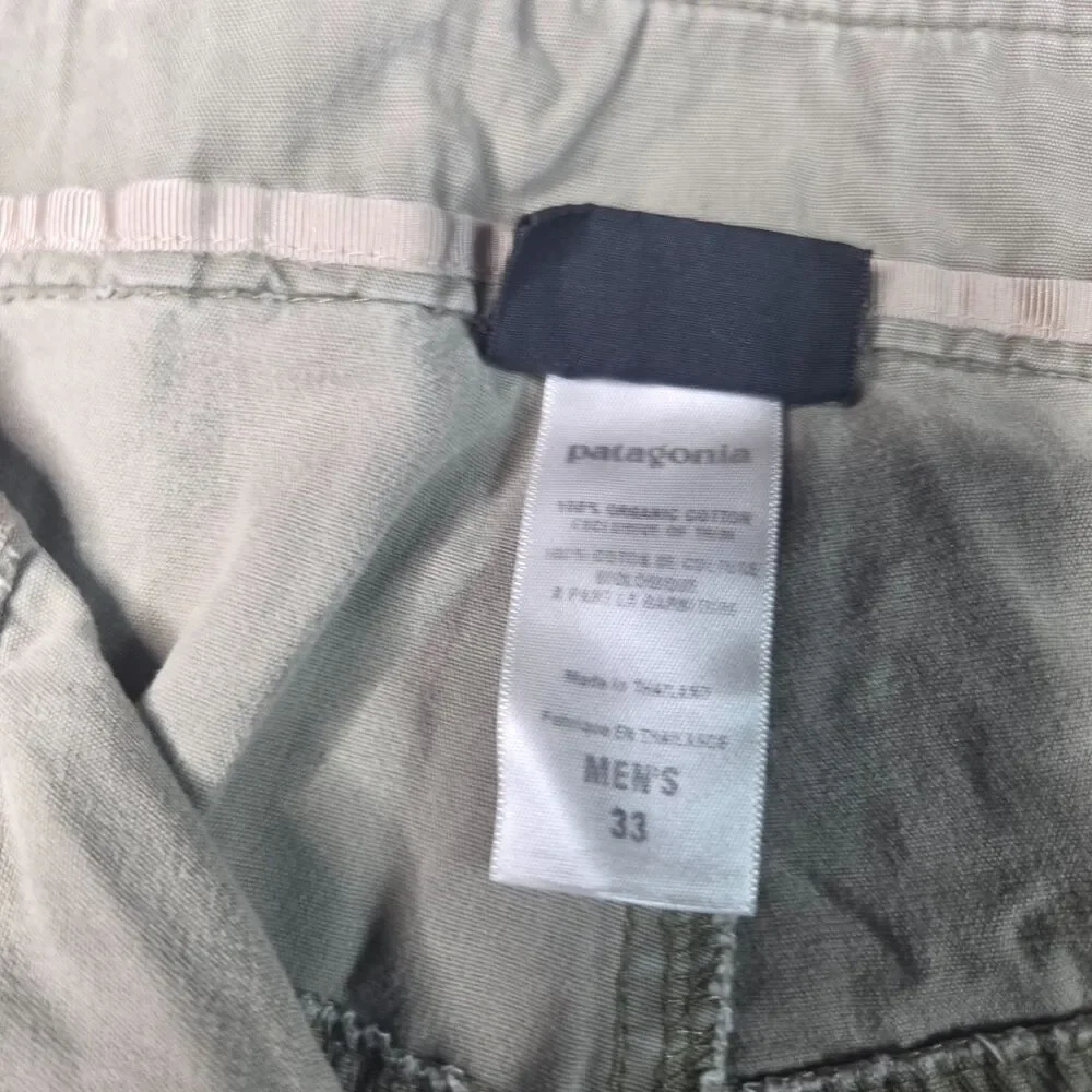 Patagonia Organic Cotton Cargo Shorts Men's Size 33 Khaki Hiking Utility